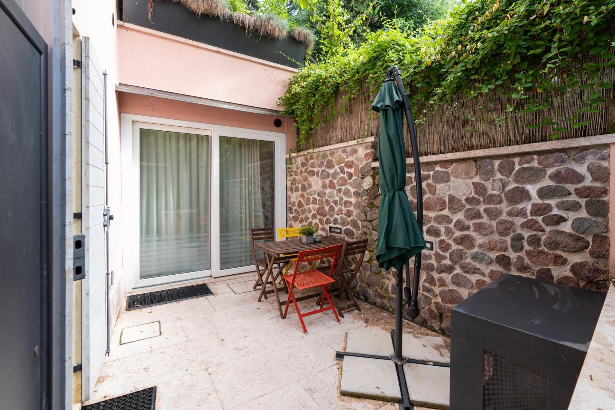 Corte Angelini By Postcardsfrom Castelnuovo del Garda Exterior photo