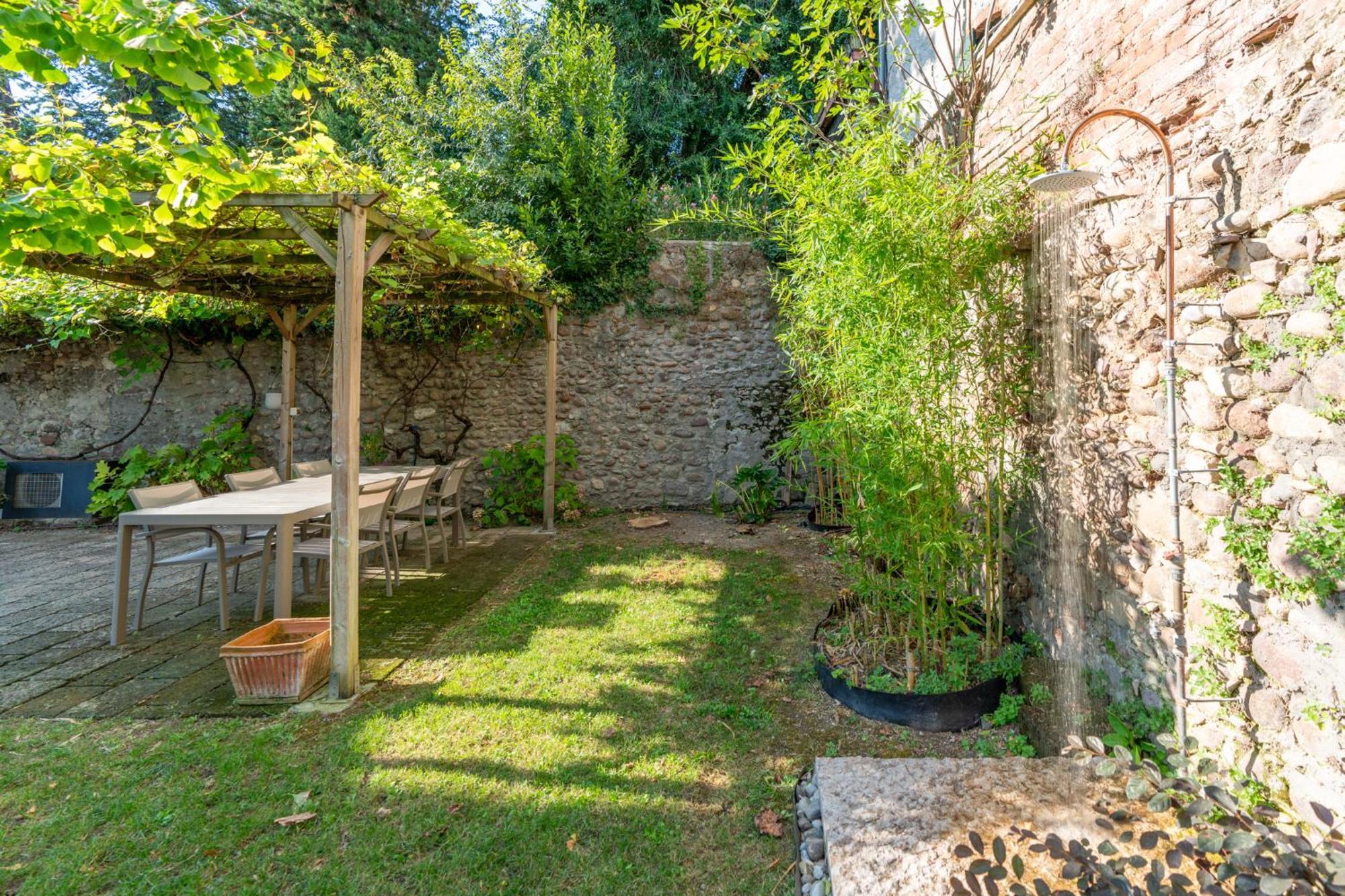 Corte Angelini By Postcardsfrom Castelnuovo del Garda Exterior photo